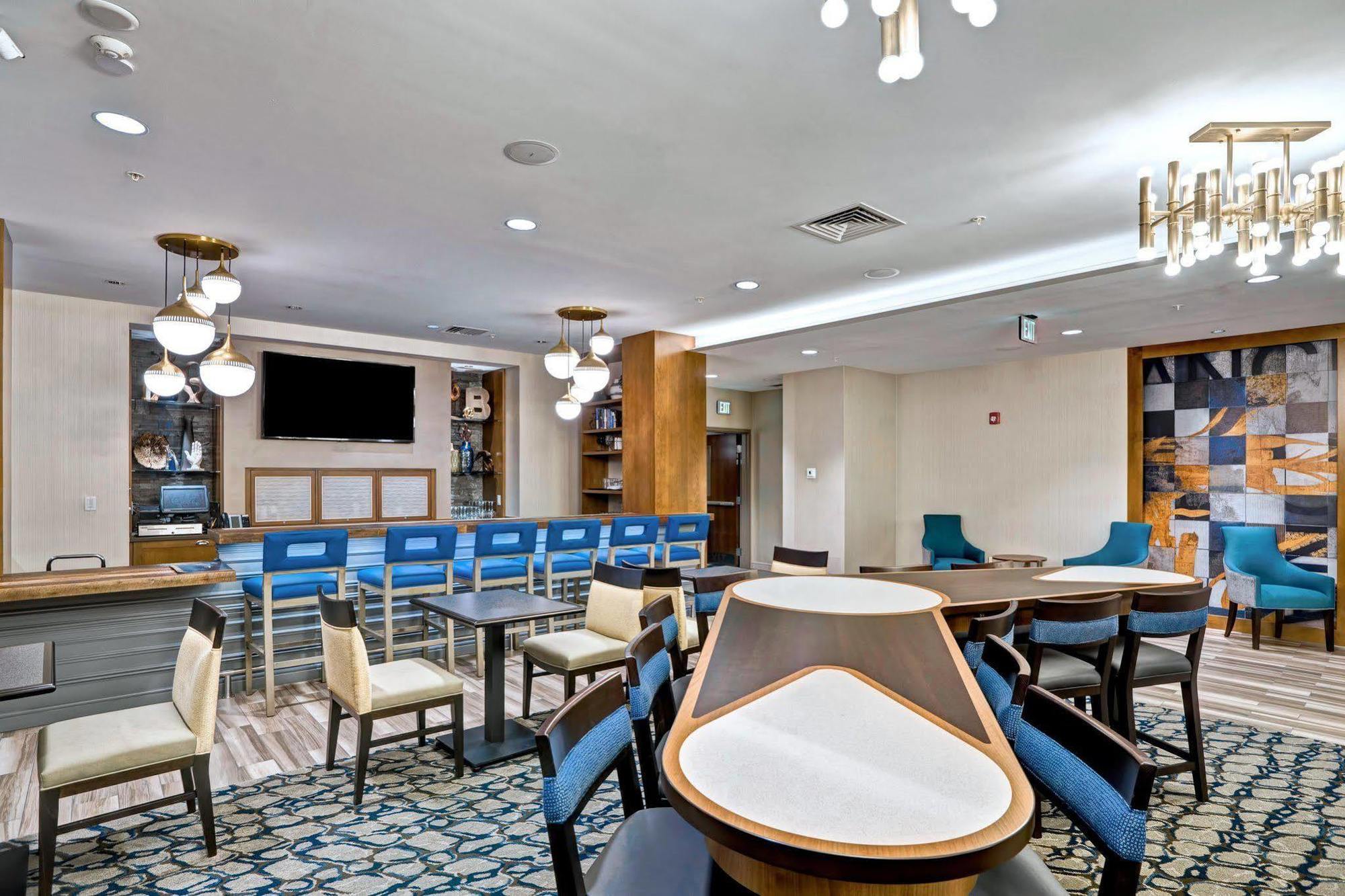 คอร์ตยาร์ด บอสตัน เวสต์โบโรห์ Hotel ภายนอก รูปภาพ