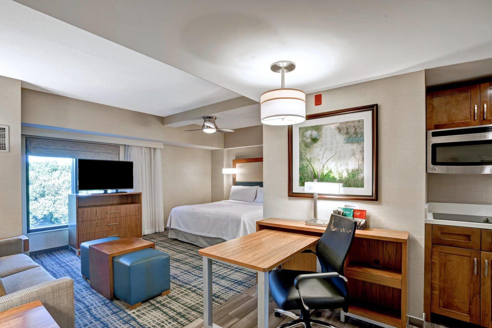 คอร์ตยาร์ด บอสตัน เวสต์โบโรห์ Hotel ภายนอก รูปภาพ