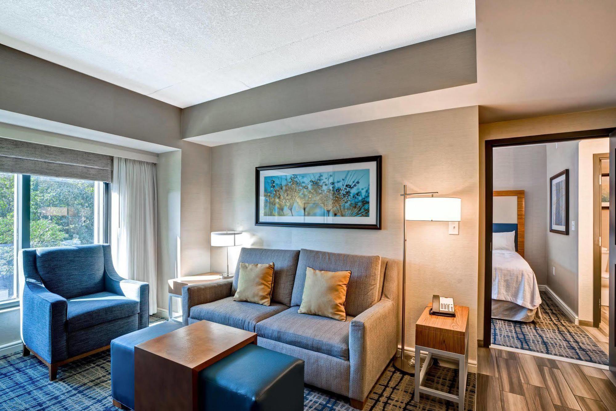 คอร์ตยาร์ด บอสตัน เวสต์โบโรห์ Hotel ภายนอก รูปภาพ